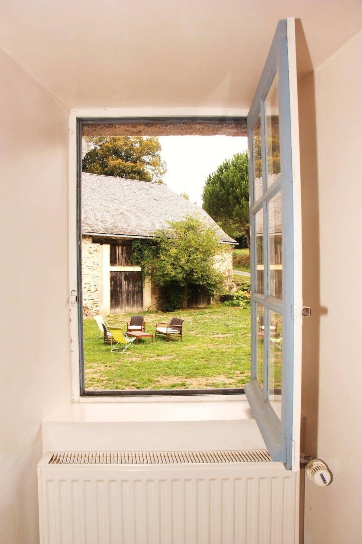 Domaine de la Clauzade Bed & Breakfast Saint-Germain-les-Vergnes Exterior foto