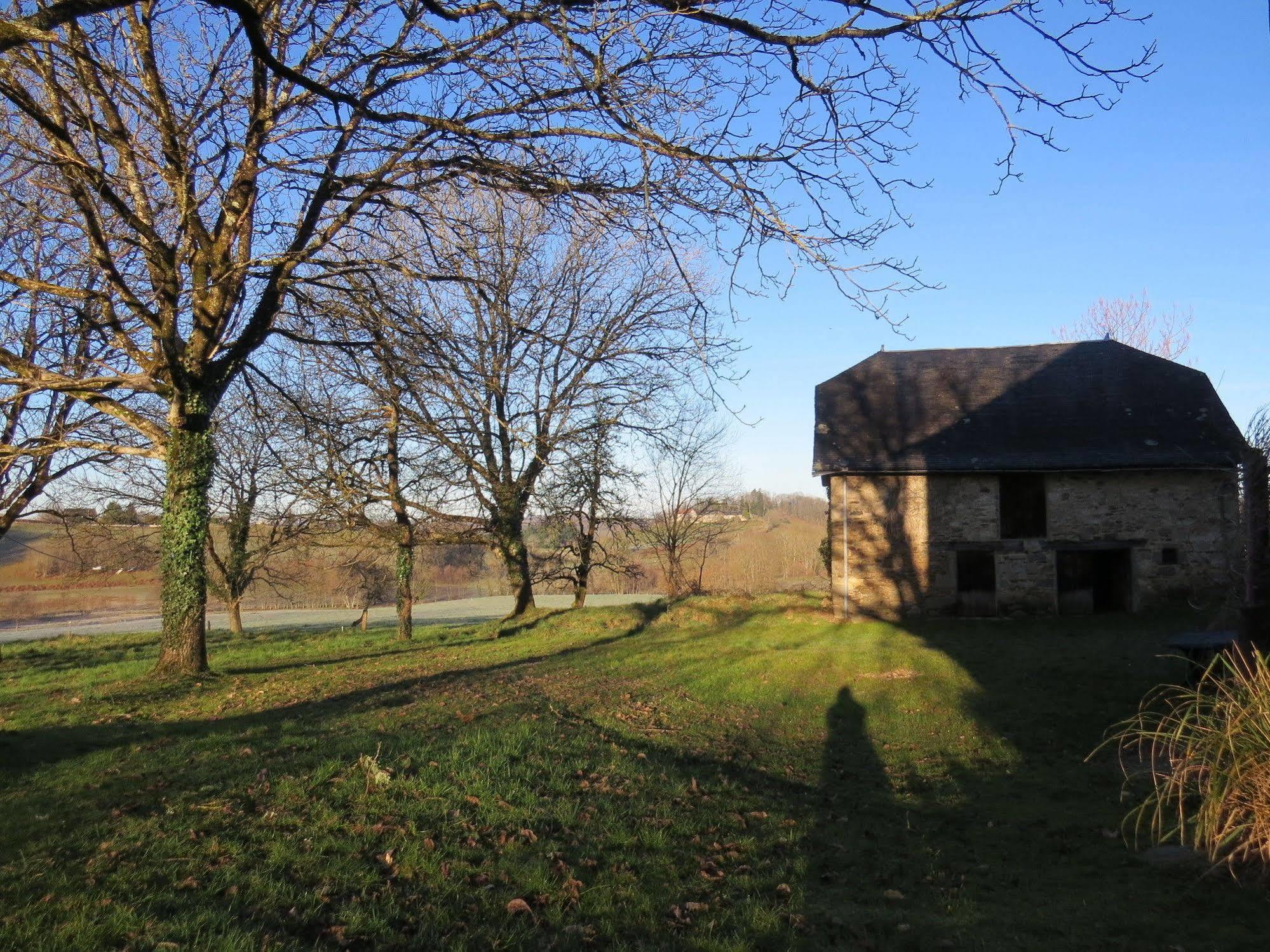 Domaine de la Clauzade Bed & Breakfast Saint-Germain-les-Vergnes Exterior foto